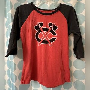 Women’s Chicago Blackhawks Half-Sleeve Shirt, Red/Black, Size Medium